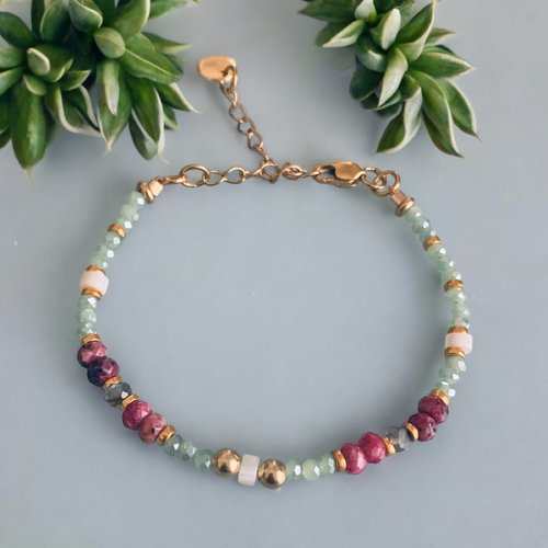 Bracelet en perles multicolores, bracelet femme gourmette pierres naturelles magiques et perles heishi plaqué or 24 k