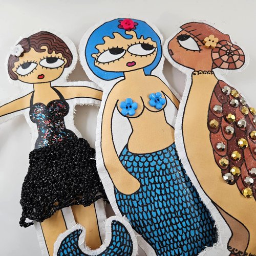 Poupées naives à accrocher -  art doll - décoration murale