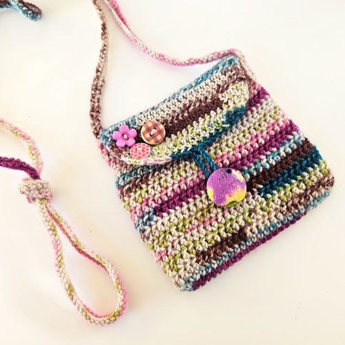 Petite pochette au crochet, sac en bandoulière multicolore