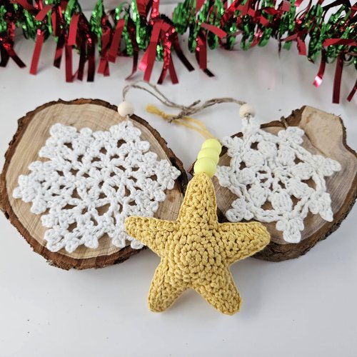 Noël - etoile et flocon de neige au crochet à suspendre - lot de 3