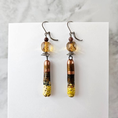 Boucles d'oreille tube, jaune bronze, céramique et gemme aventurine, bijou boho chic