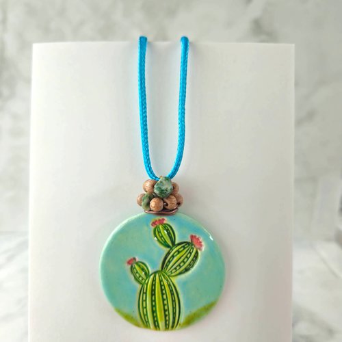 Collier médaillon cactus pendentif nature - cordon coton ciré