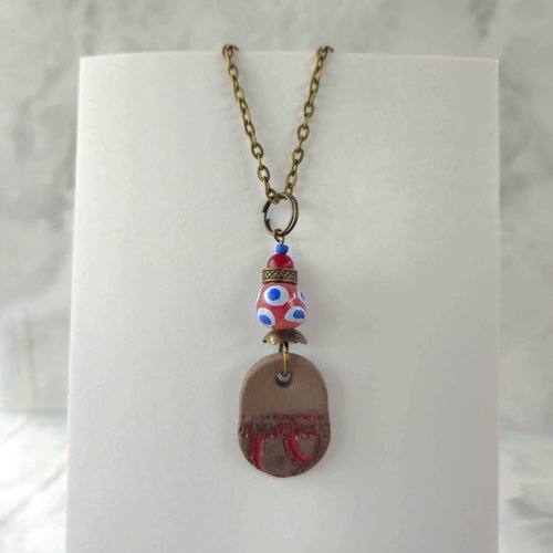 Collier bohème pendentif marron foncé rouge - longueur personnalisable