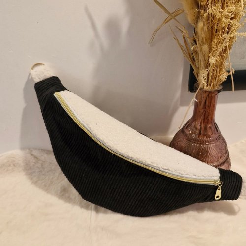 Sac banane femme en velours côtelé noir et moumoute blanche fannia
