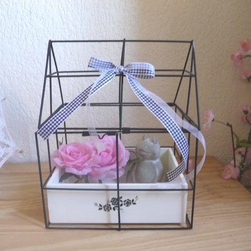 Un petit air de printemps avec ce porte plantes