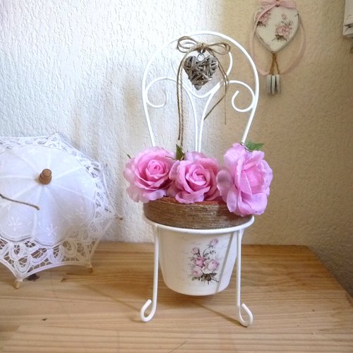 Pot shabby et son support, déco jardin, mariage, naissance, déco meuble