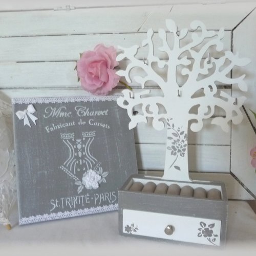 Ensemble shabby , arbre à bijoux, toile mode, fait main, boite à bijoux, bagues,