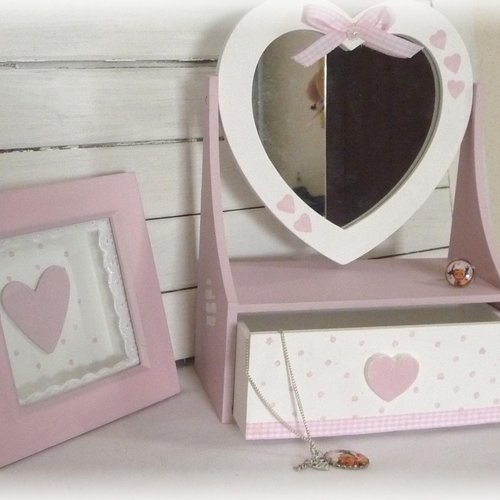 Adorable ensemble fillette, boite à bijoux, petit cadre, collier, bague, fêtes, anniversaire, cadeau