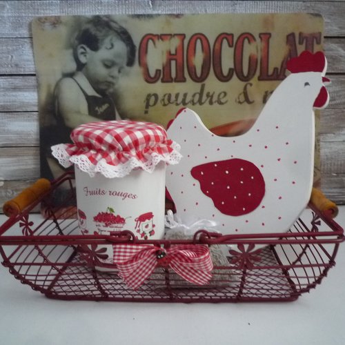 Du rouge dans la cuisine, panier à oeufs, fruits, support torchons, pot de confiture, déco cuisine, fait main