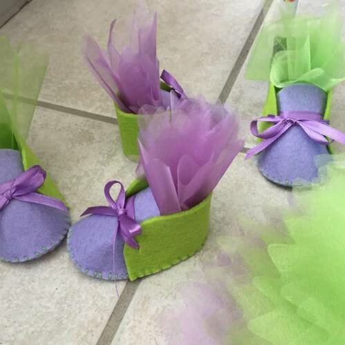 Lot de 20 chaussons en feutrine,contenant a dragée,baptême