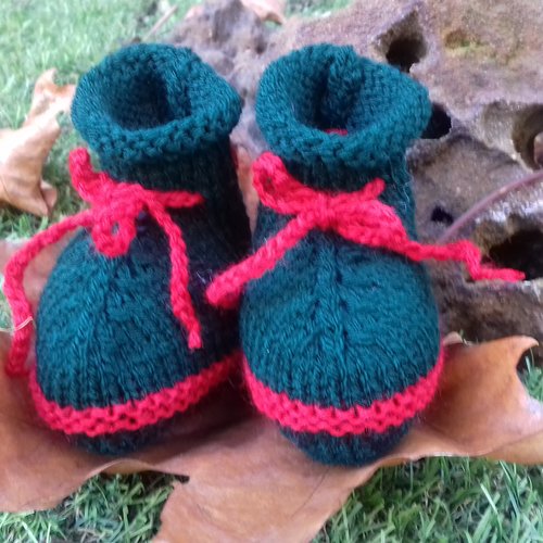 Chausson bébé vert et rouge