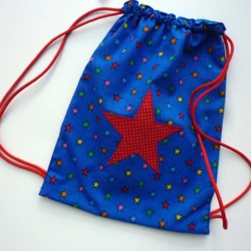  sac à dos enfant en tissu avec une étoile rouge appliquée 