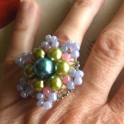 Bague en perles