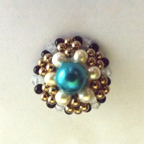 Bague pour femme en perles en verre