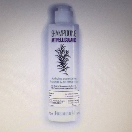 Shampooing antipelliculaire