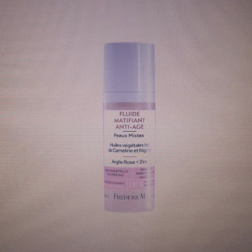 Fluide matifiant anti-imperfection