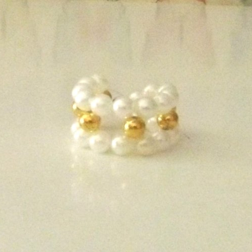 Bague en perles