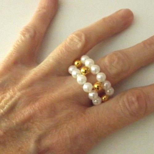 Bague en perles