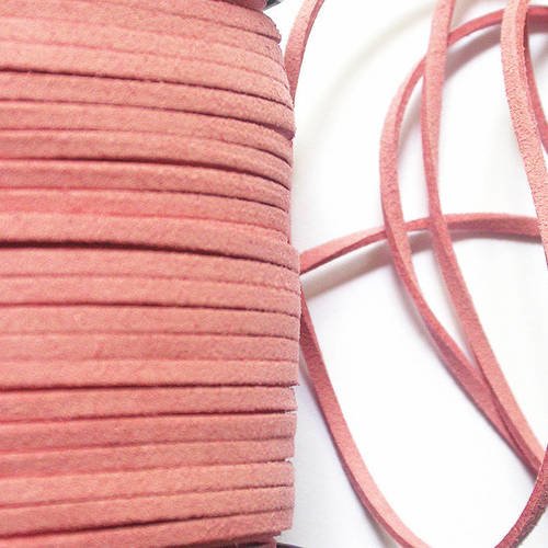 Des jolis cordons pour vos bracelets