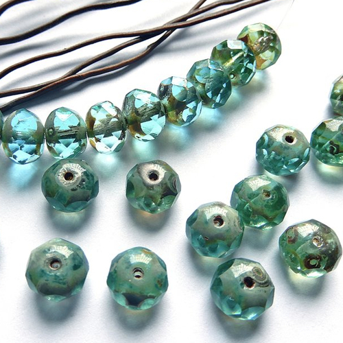roses métal aluminium 9,5 mm 90 perles fleurs Bleu Marine