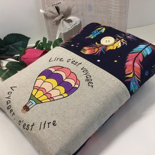 Pochette livre tissu  brodée, doublée, molletonnée