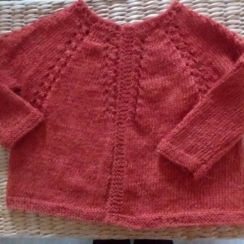 Sur Commande Brassiere Pour Un Bebe De 3 A 6 Mois Un Grand Marche