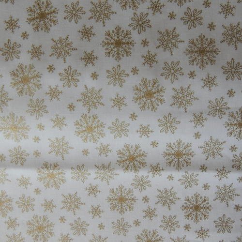 Tissu patch windham fabrics fond blanc motifs flocons dorés 