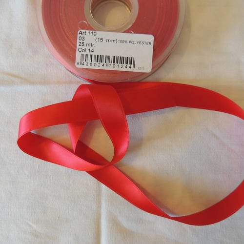 Ruban de satin couleur rouge largeur 15 mm 