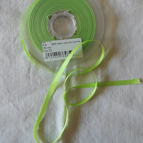 Ruban de satin couleur vert largeur 6.5 mm 