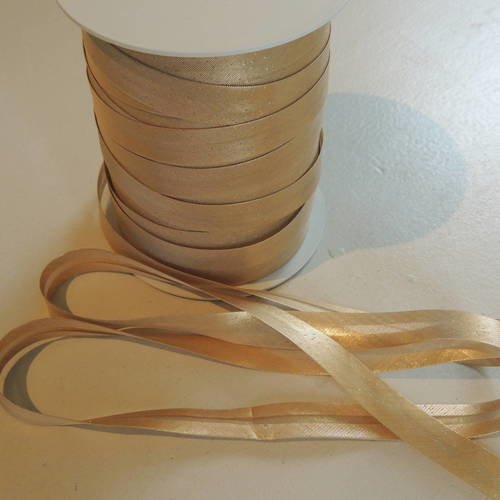 Biais replié uni polyester doré largeur 1.4 cm 