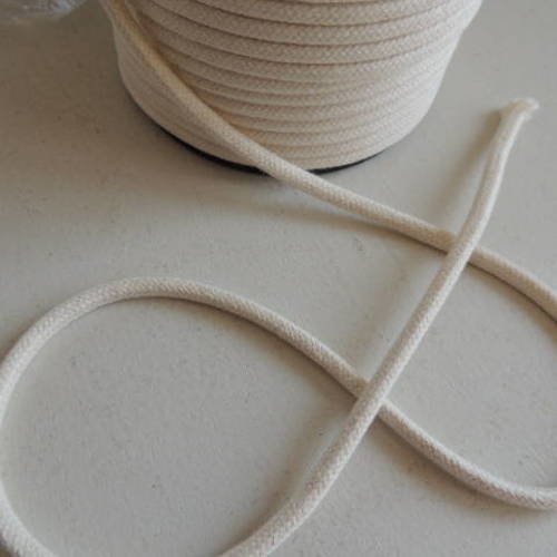 Cordon de bourrage coton ecru largeur 5 mm 