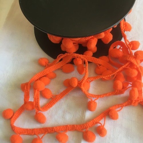 Galon pompons couleur orange largeur 1 cm
