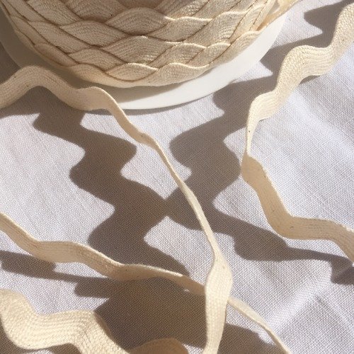 Ruban croquet serpentine, coton, couleur ecru, largeur 18 mm