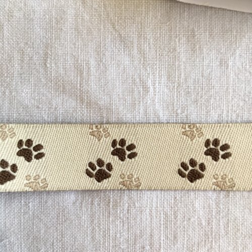 Ruban tissé, motif pattes de chien, couleur beige et marron, largeur 15 mm, carte de 2 mètres