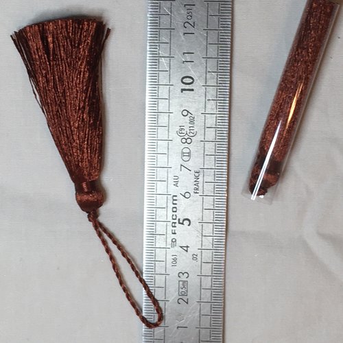 Pompon à fil rayonne longueur 7 cm couleur marron