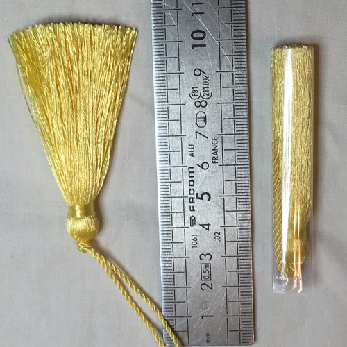 Pompon à fil rayonne longueur 7 cm couleur jaune