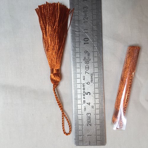 Pompon à fil rayonne longueur 7 cm couleur orange
