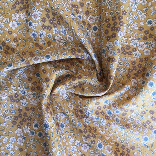 Coupon de tissu popeline de coton fond jaune motif fleurs (22)