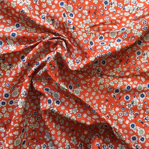 Coupon de tissu popeline de coton fond orange motif fleurs (25)