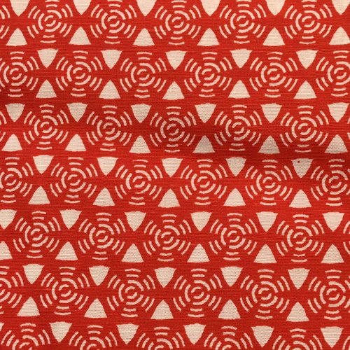 Coupon de tissu coton fond blanc motif graphique rouge (mt65)