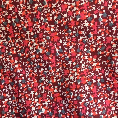 Coupon de tissu coton fond blanc motif fleurs rose (mt75)