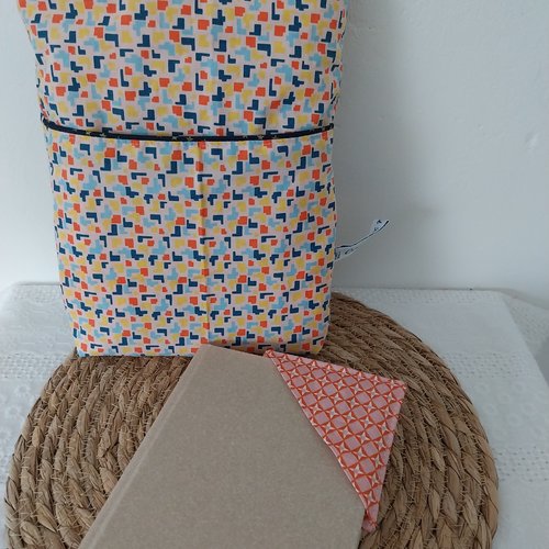 Pochette à livre molletonnée