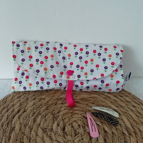 Pochette à barrettes