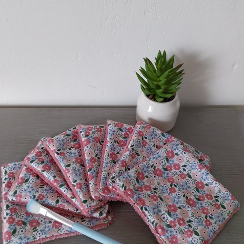 Lingettes démaquillantes