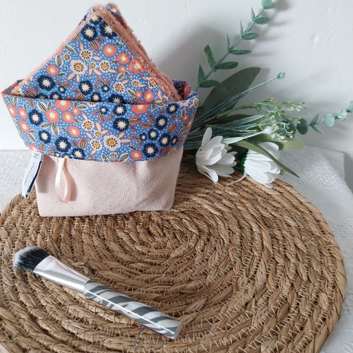 Lingettes démaquillantes et sa panière