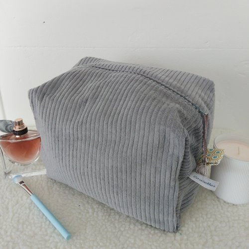 Grande trousse de toilette