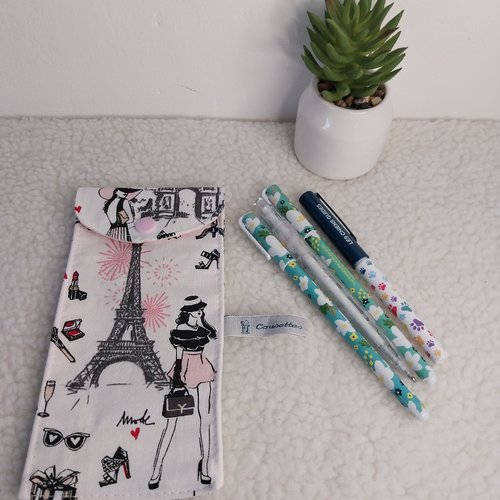 Étui  à crayons
