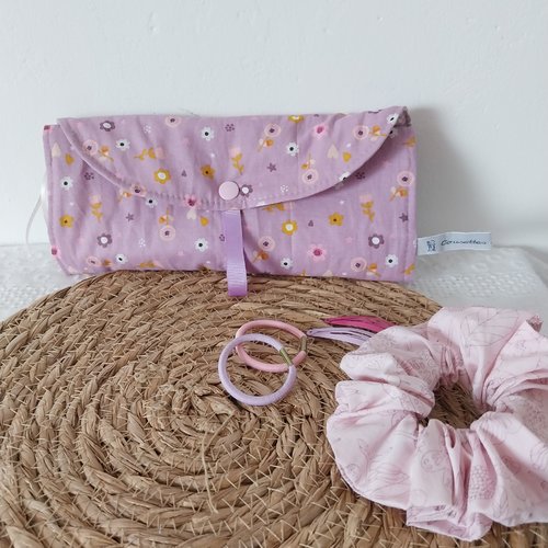 Pochette à barrettes