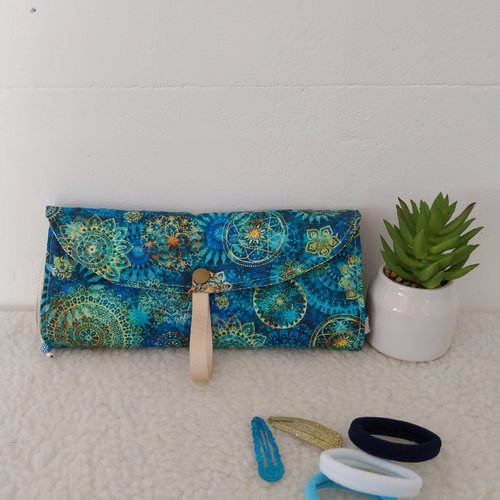 Pochette à barrettes