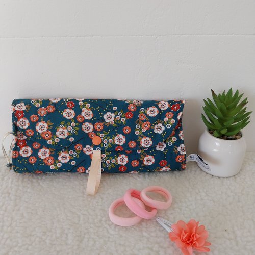 Pochette à barrettes